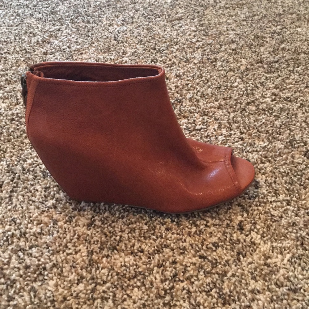Nine West